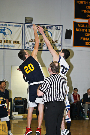 lrIACSvarsityBasketballHOMEgame-37
