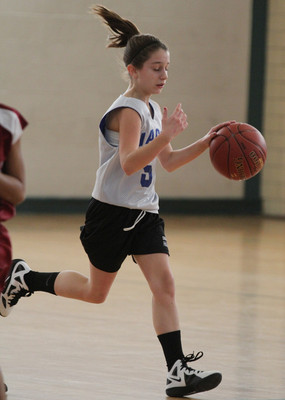 lrIACSgirls5&6BasketbalGAME2-67