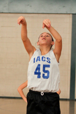 lrIACSgirls5&6Basketball-146