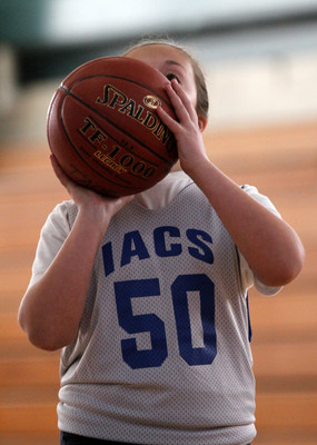 lrIACSgirls5&6BasketbalGAME2-18