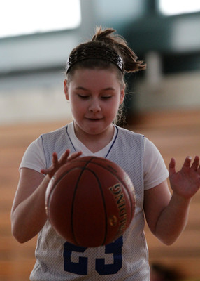 lrIACSgirls5&6BasketbalGAME2-32