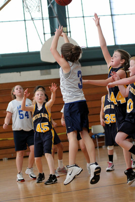 lrIACSgirls5&6Basketball-170