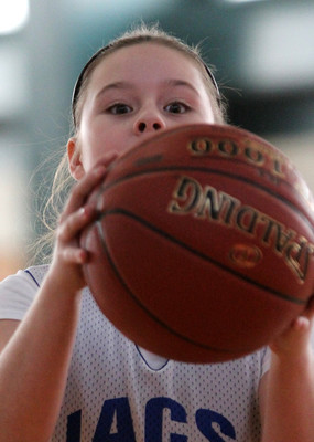 lrIACSgirls5&6BasketbalGAME2-33