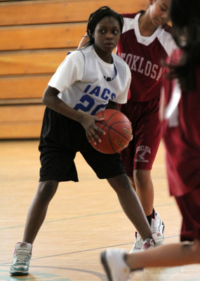 lrIACSgirls5&6BasketbalGAME2-76