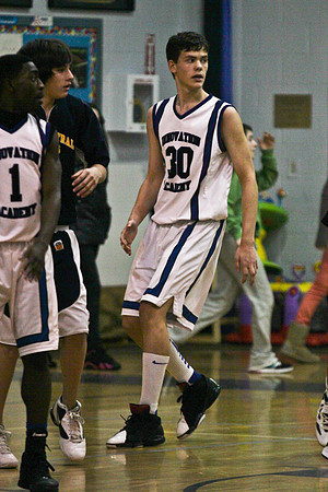 lrIACSvarsityBasketballHOMEgame-163