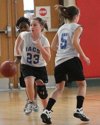 lrIACSgirls5&6BasketbalGAME2-58