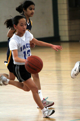 lrIACSgirls5&6Basketball-54