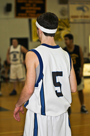 lrIACSvarsityBasketballHOMEgame-171