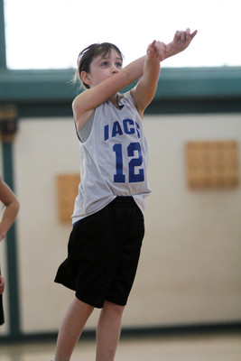 lrIACSgirls5&6Basketball-14