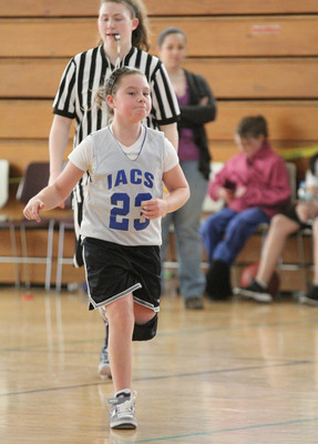 lrIACSgirls5&6BasketbalGAME2-66