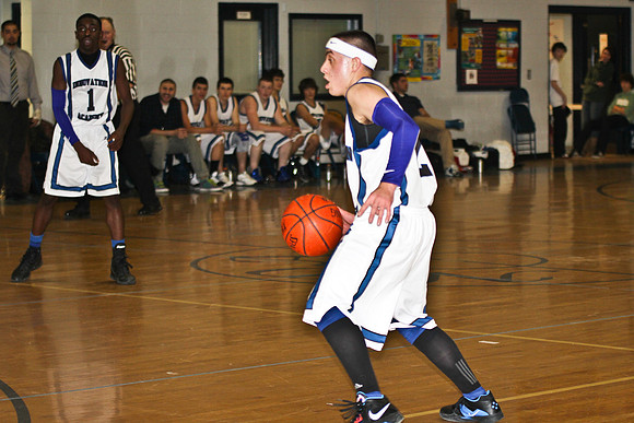 lrIACSvarsityBasketballHOMEgame-194