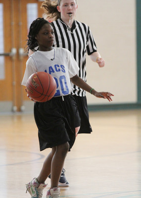 lrIACSgirls5&6BasketbalGAME2-59