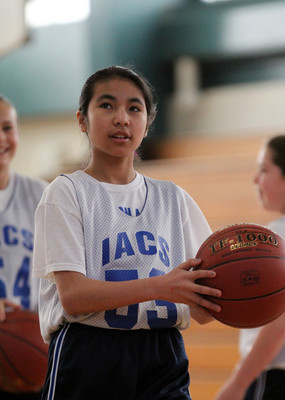 lrIACSgirls5&6BasketbalGAME2-19