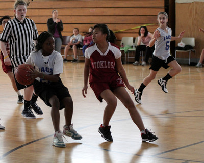 lrIACSgirls5&6BasketbalGAME2-52