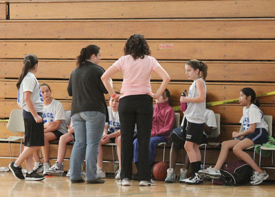 lrIACSgirls5&6BasketbalGAME2-65
