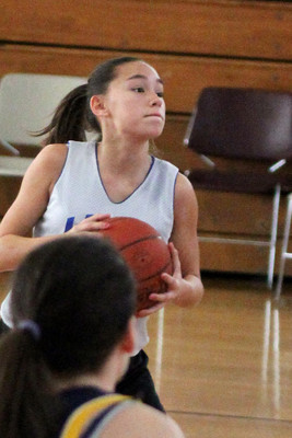 lrIACSgirls5&6Basketball-70