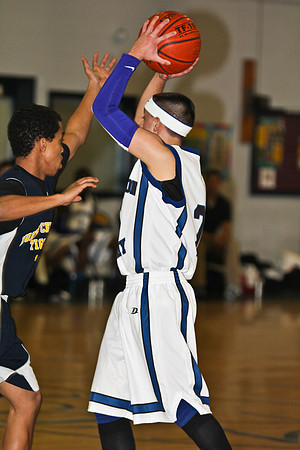 lrIACSvarsityBasketballHOMEgame-112