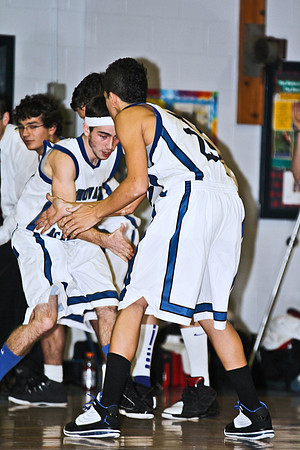 lrIACSvarsityBasketballHOMEgame-23