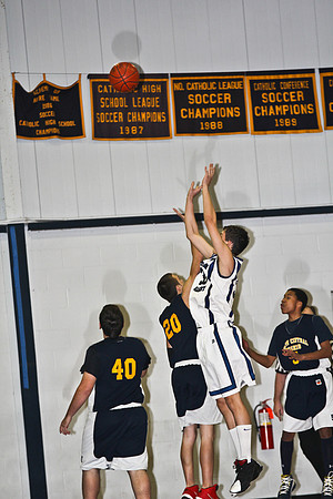 lrIACSvarsityBasketballHOMEgame-48