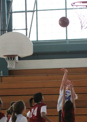 lrIACSgirls5&6BasketbalGAME2-69