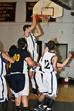 lrIACSvarsityBasketballHOMEgame-39