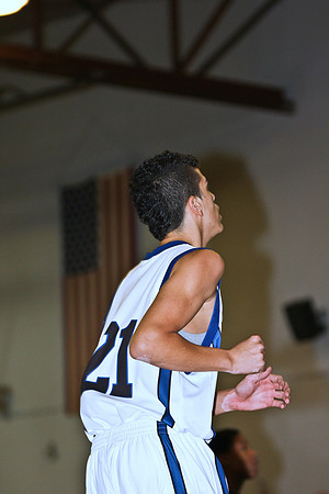 lrIACSvarsityBasketballHOMEgame-55