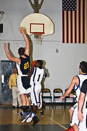 lrIACSvarsityBasketballHOMEgame-120