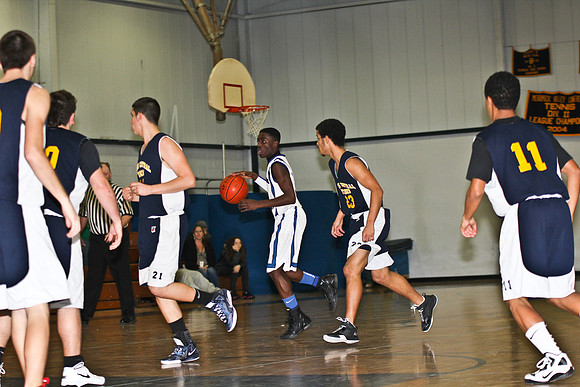 lrIACSvarsityBasketballHOMEgame-214