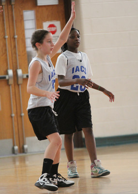 lrIACSgirls5&6BasketbalGAME2-87