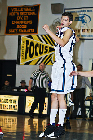 lrIACSvarsityBasketballHOMEgame-42