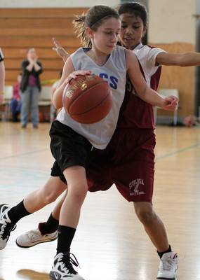 lrIACSgirls5&6BasketbalGAME2-88