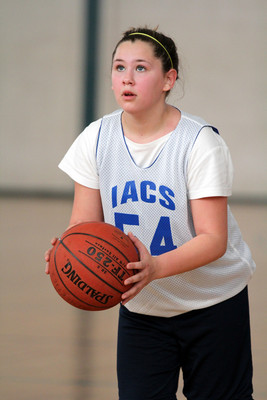 lrIACSgirls5&6Basketball-210
