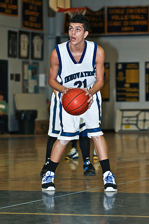 lrIACSvarsityBasketballHOMEgame-71