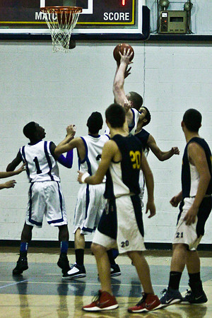lrIACSvarsityBasketballHOMEgame-235