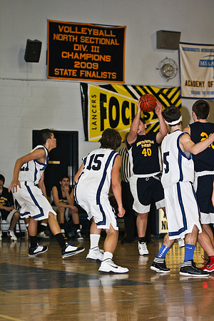 lrIACSvarsityBasketballHOMEgame-330
