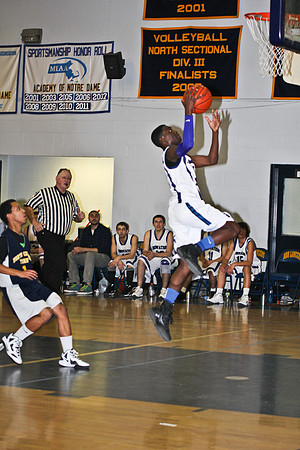 lrIACSvarsityBasketballHOMEgame-294