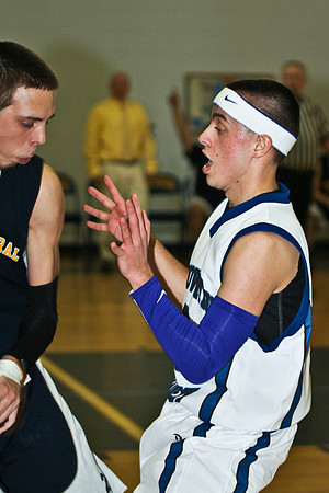 lrIACSvarsityBasketballHOMEgame-96