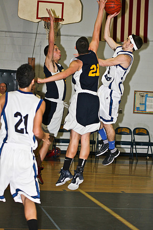 lrIACSvarsityBasketballHOMEgame-114