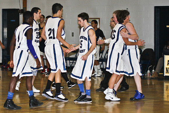 lrIACSvarsityBasketballHOMEgame-359